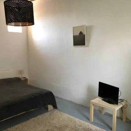 Kemenceshaz Apartman * Kovagoors