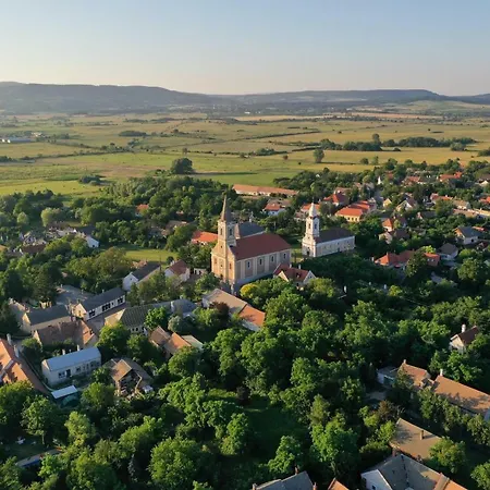 Kemenceshaz Apartman